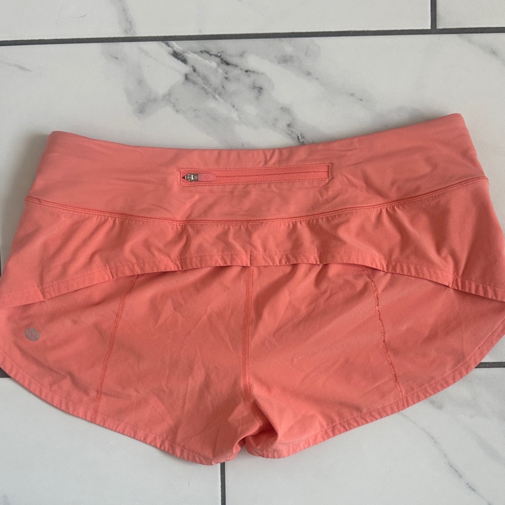 Women's Lululemon Speed Up Coral 2.5” Lined Shorts